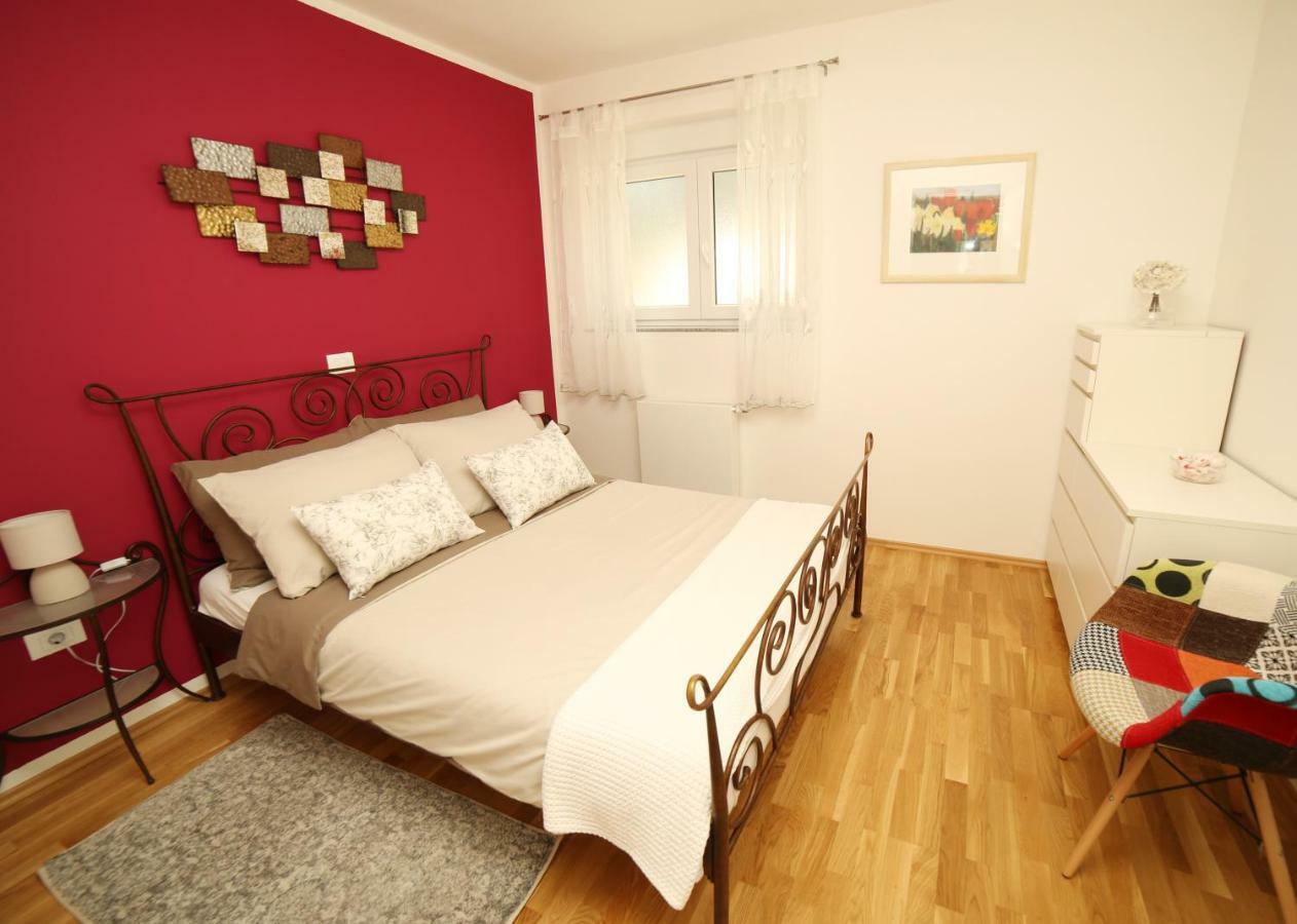 Apartman Nebo Pula Bagian luar foto