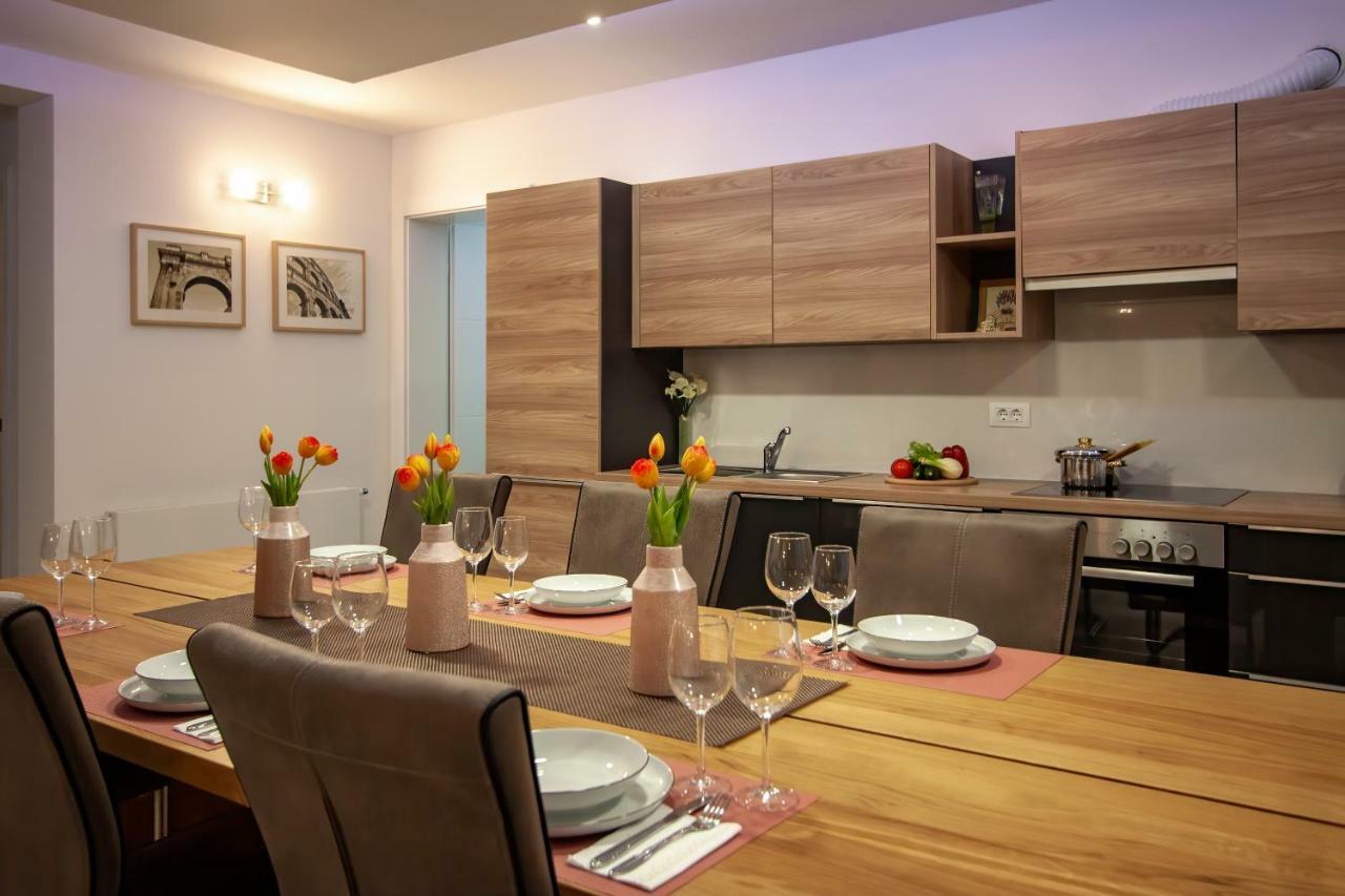 Apartman Nebo Pula Bagian luar foto