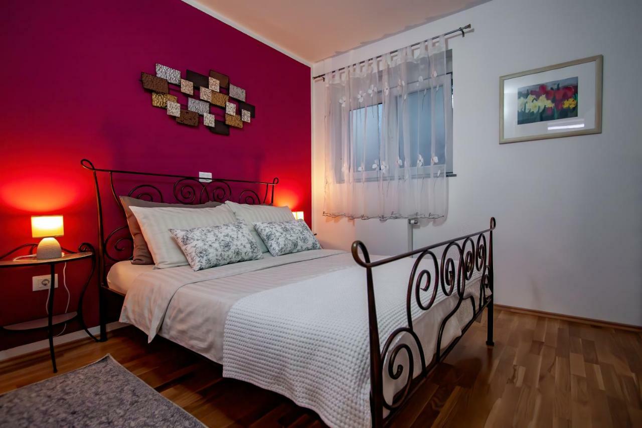 Apartman Nebo Pula Bagian luar foto