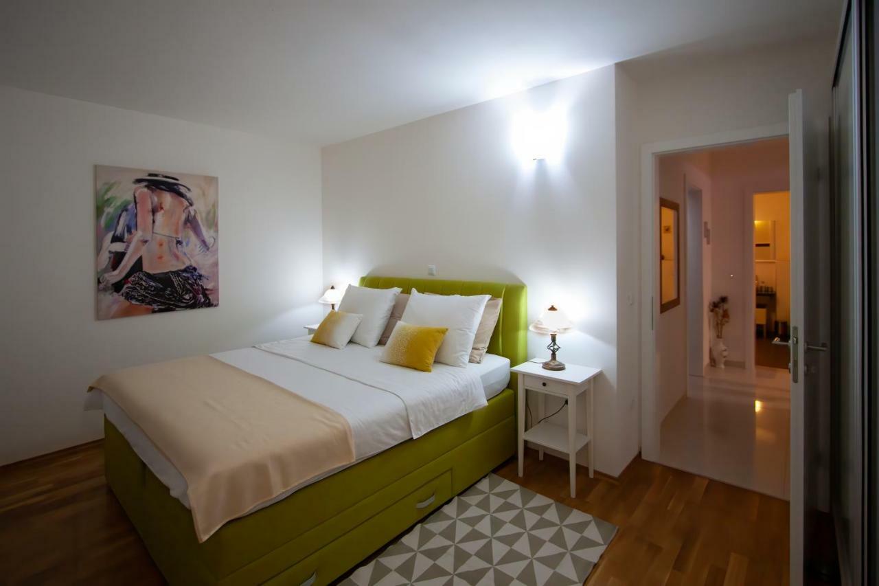 Apartman Nebo Pula Bagian luar foto